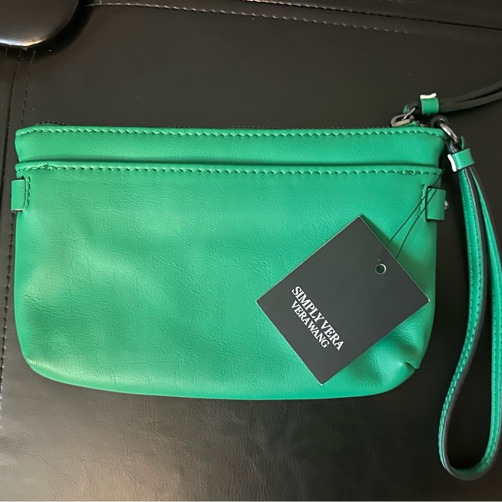 Simply Vera Vera Wang Green Wristlet